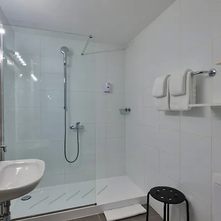 Отель Luna Garni 3*