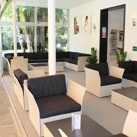 Hotel Luna Garni 3*