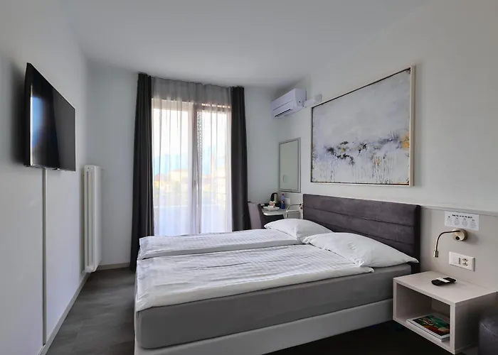 Luna Garni Otel Ascona